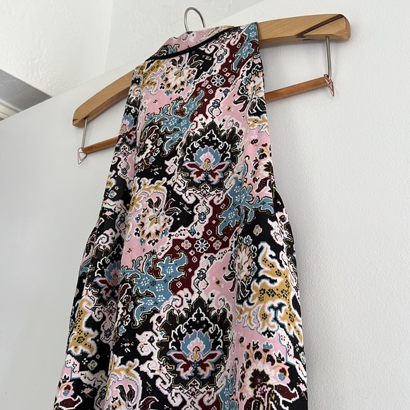 A.L.C. Silk patterned tank with ties - women’s size 2 100% silk - tie neck - Picture 7 of 10